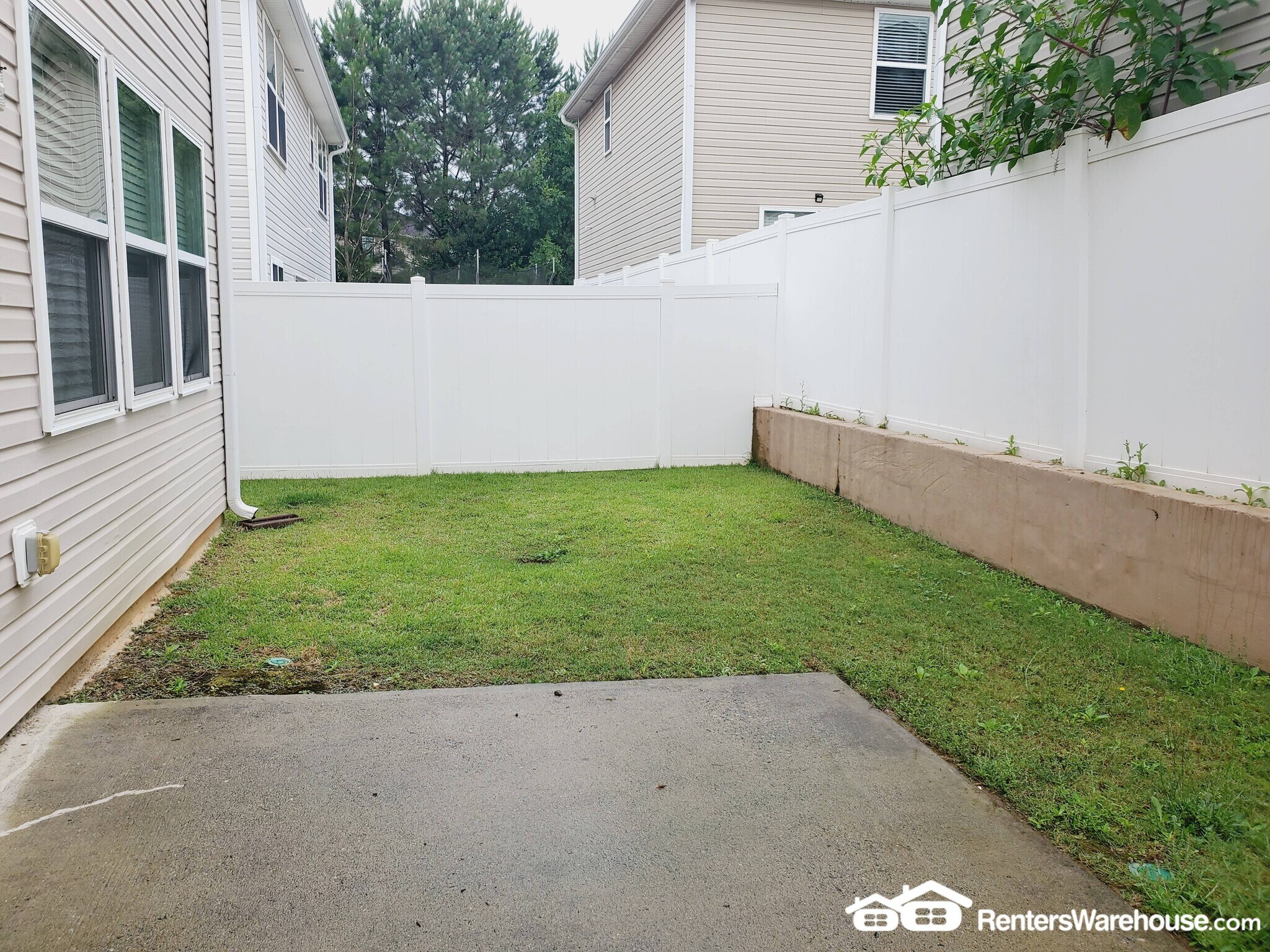 Building Photo - 3934 Cutler Donahoe Way