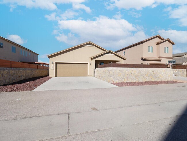 Building Photo - 14436 Alyssa Marie