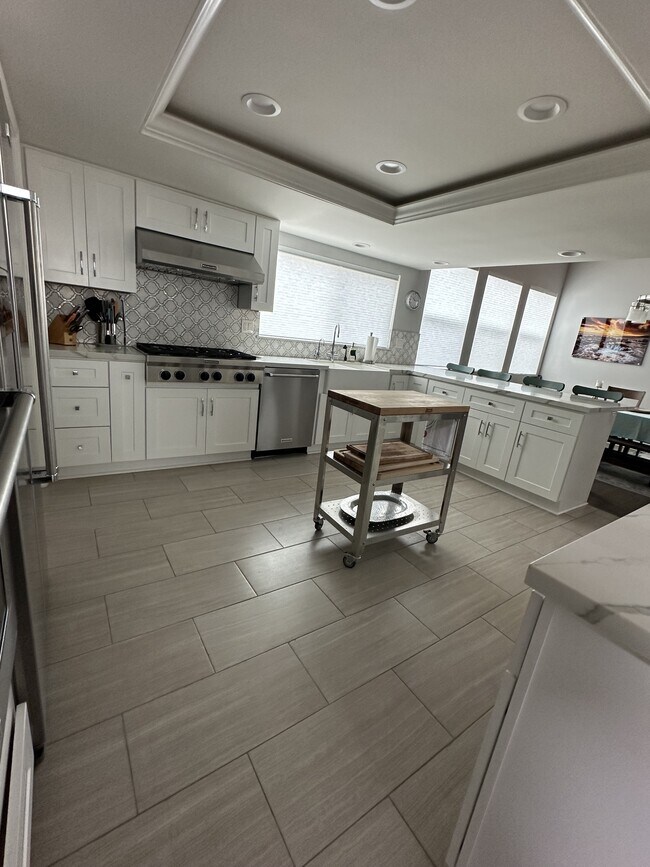 Building Photo - 5346 Sandpiper Way