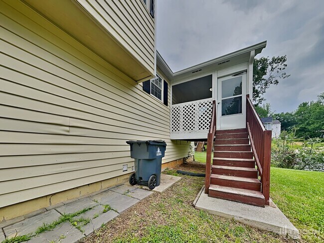 Building Photo - 4974 Holborn Ct