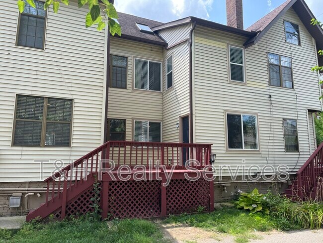 Building Photo - 116 E 27th St