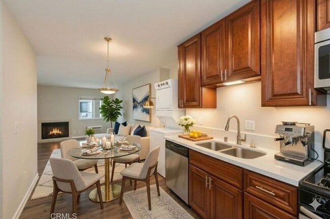 Building Photo - 6755 Mission Gorge Rd