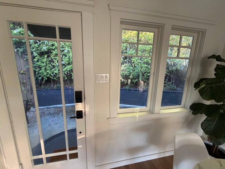 Building Photo - 6124 Glen Tower St