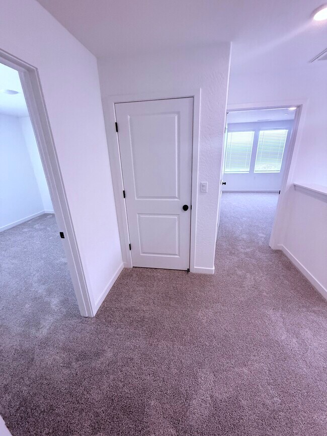 Building Photo - 6461 W Austin Wy