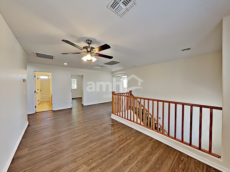 Building Photo - 17305 W Woodlands Ave