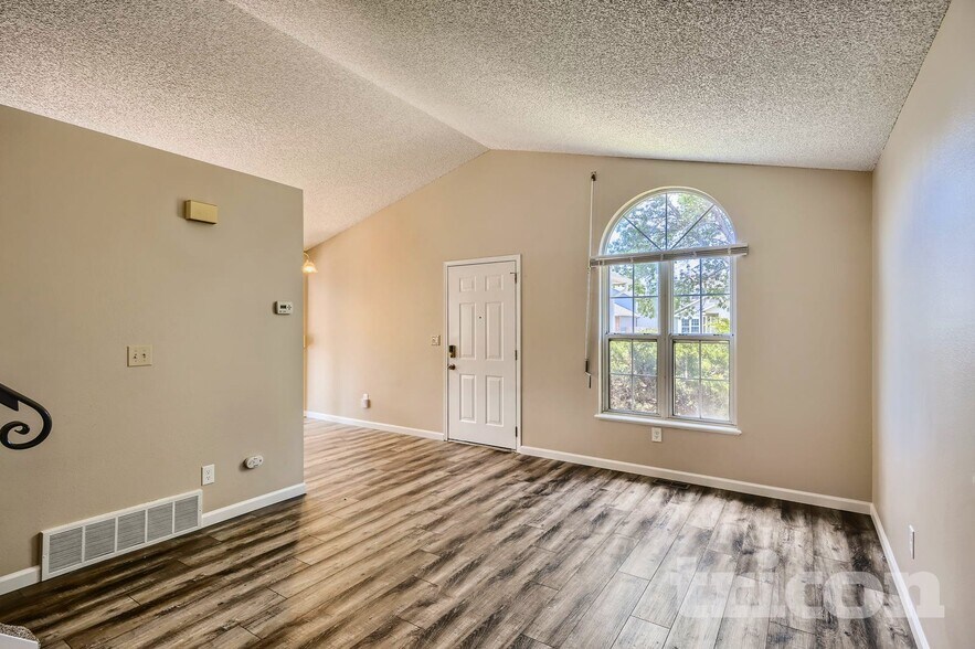 Building Photo - 4710 Spacewalk Way