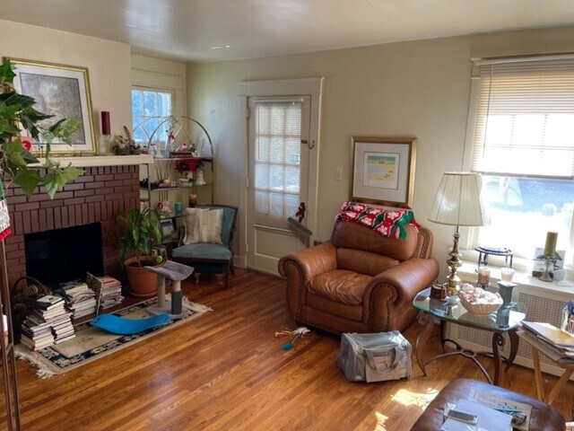 Unit 2 - 6637 Dalzell Plz