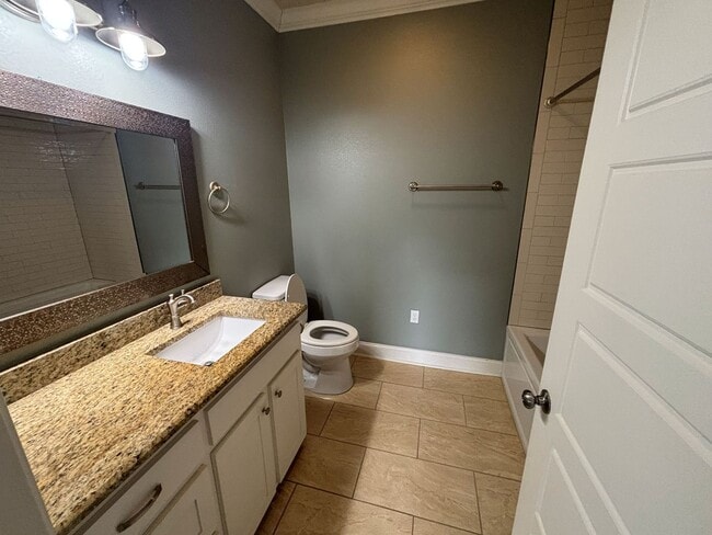 Building Photo - 5066 Myrtle Trail Dr