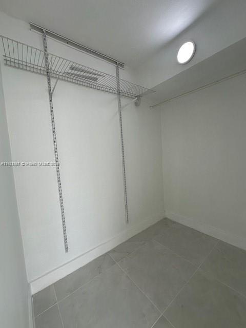 Building Photo - 899 West Ave