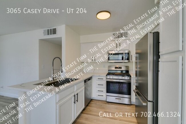 Building Photo - 3065 Casey Dr