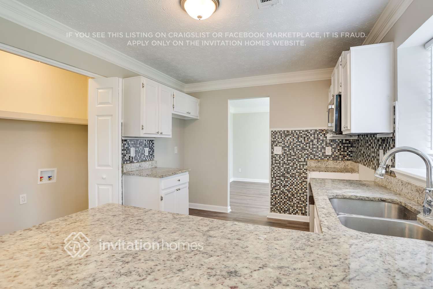 Building Photo - 6574 Eastbriar Dr