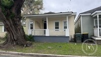 Building Photo - 1116 NE 36th St