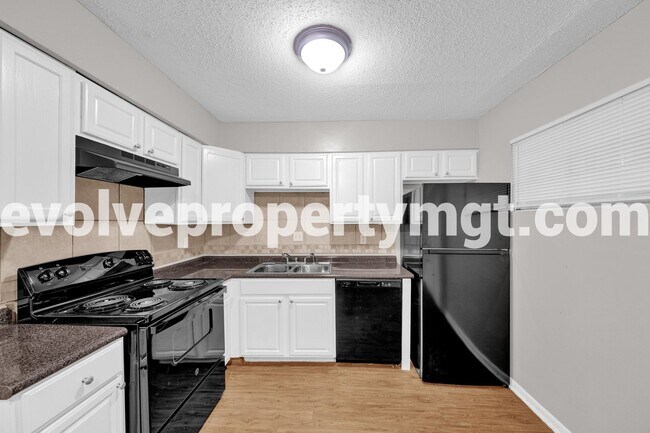 Building Photo - 3455 Pruett Ct