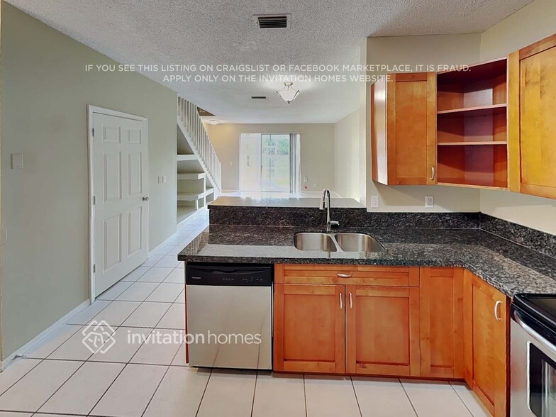 Building Photo - 2257 Salerno Cir