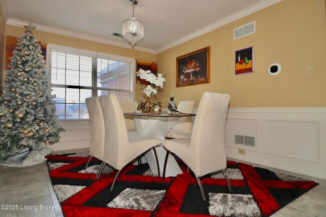 Building Photo - 9509 Hunters Trail Ct