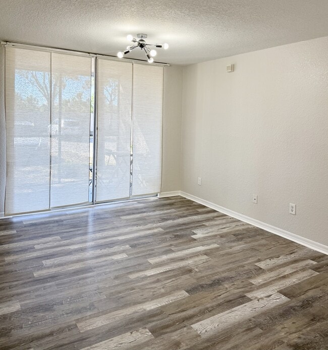 Building Photo - 7511 Seurat St