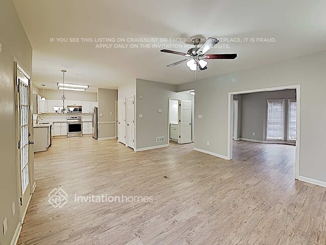Building Photo - 3620 Broken Arrow Dr