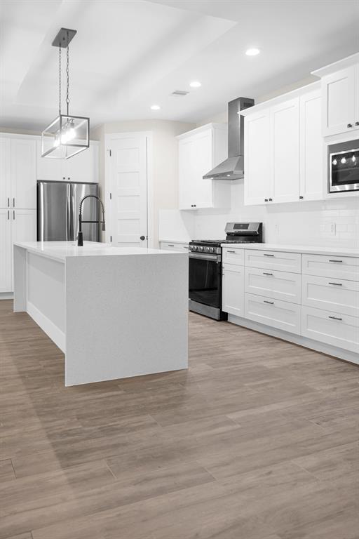 Building Photo - 257 Bentwood Dr