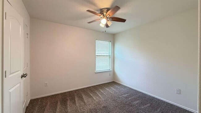 Building Photo - 4711 Forest Hurst Glen