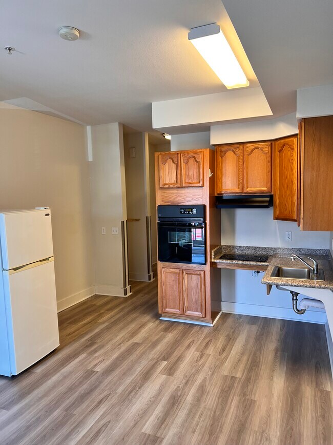 Building Photo - 1606 Soquel Ave