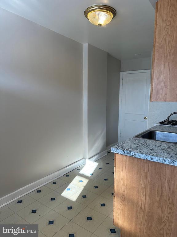 Building Photo - 1961 Carter Rd