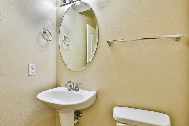 Building Photo - 1852 S Seton Ave