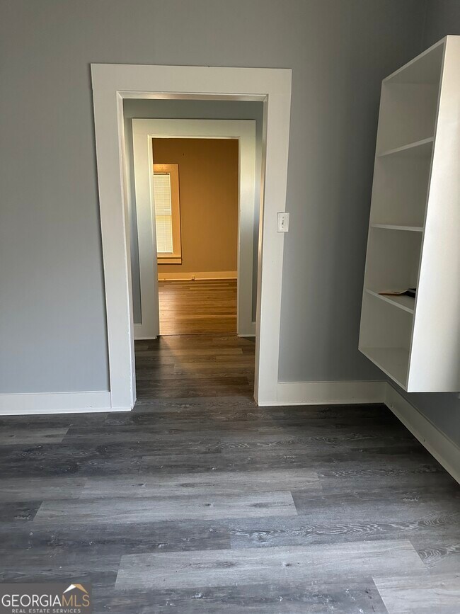 Building Photo - 2134 Main St NW