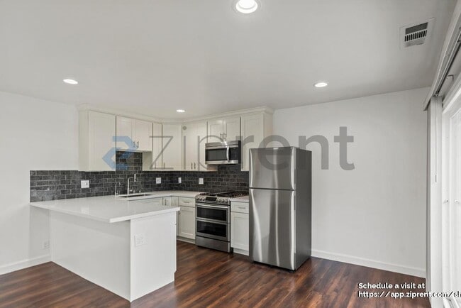 Building Photo - 10173 Santa Clara Ave