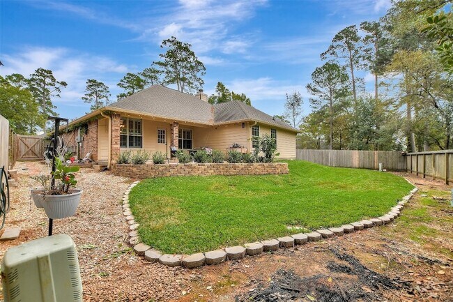 Building Photo - 11807 Briarwood Ln