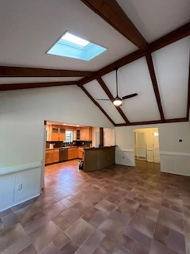 Building Photo - Fantastic Home - James Island