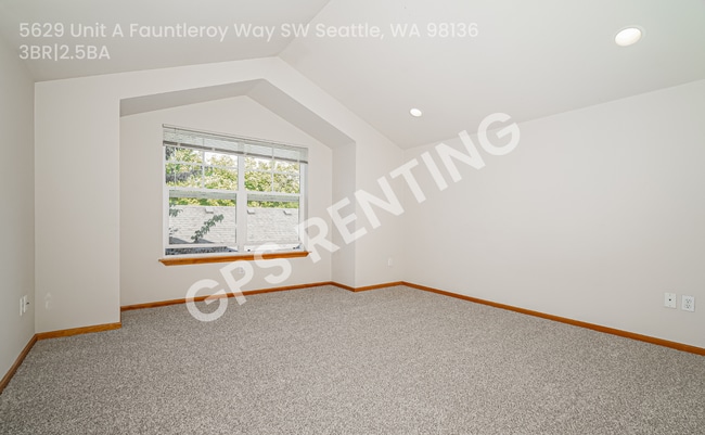 Building Photo - 5629 Fauntleroy Way SW