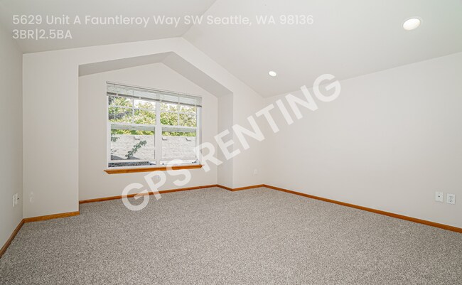 Building Photo - 5629 Fauntleroy Wy SW