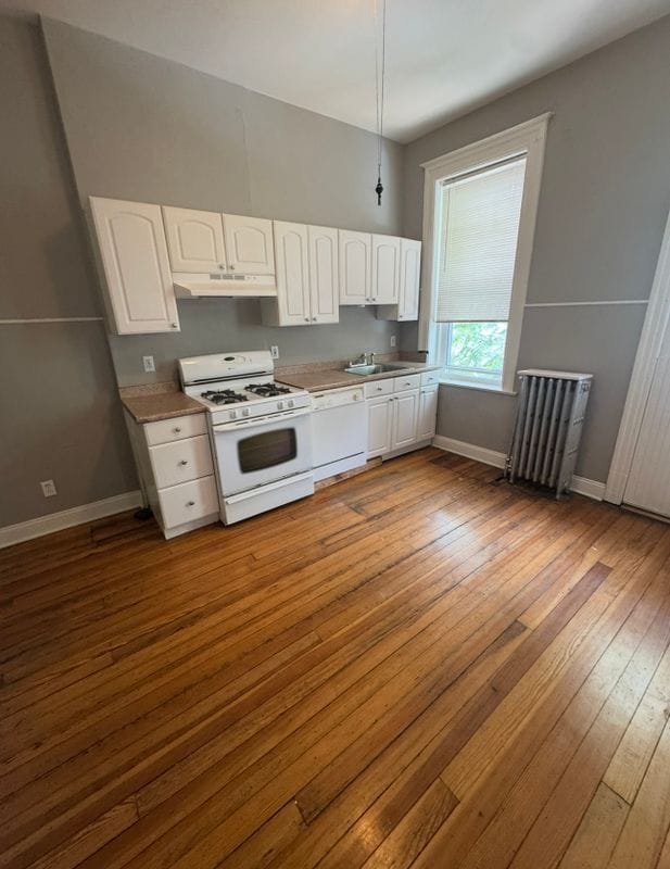 Building Photo - 3449 Crittenden St