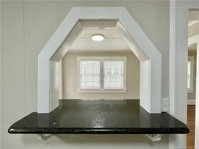 Building Photo - 1312 Summit Ave