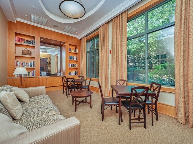 Residence Library - 3625 10th St N