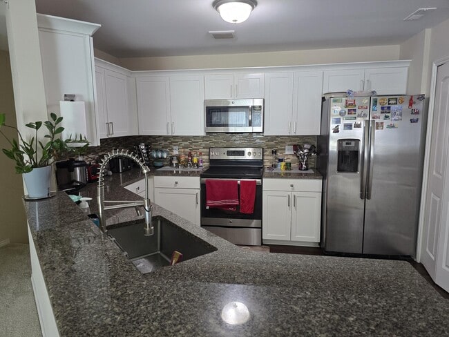 Building Photo - 45762 S Stonewood Rd