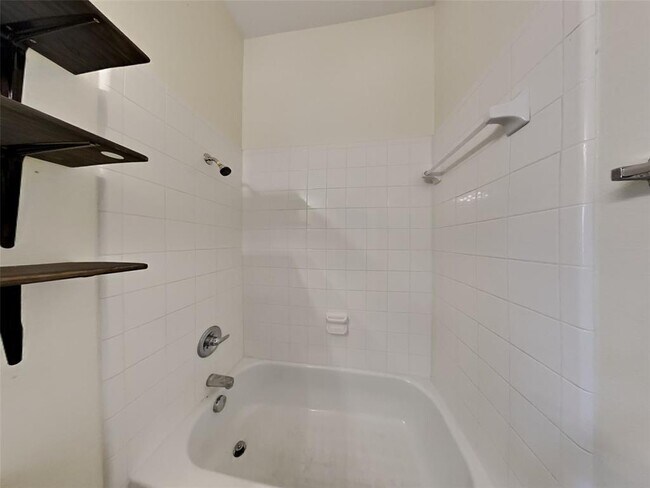 Building Photo - 864 Rock Harbor Ln