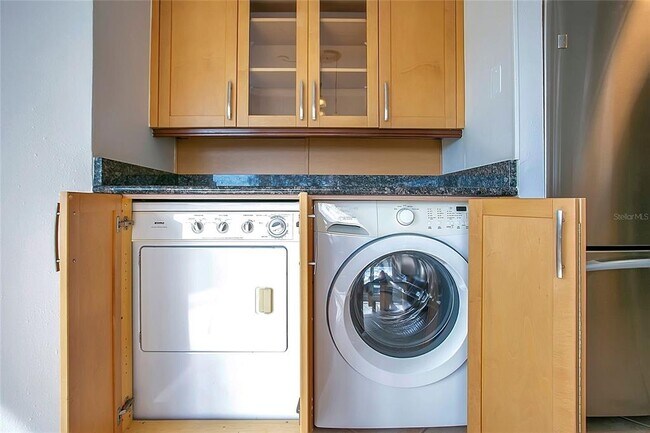 Building Photo - 206 Quayside Cir