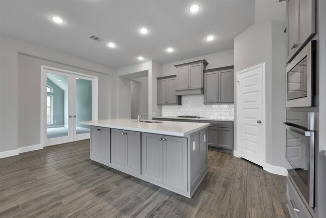 Building Photo - 6518 Redwing Ct