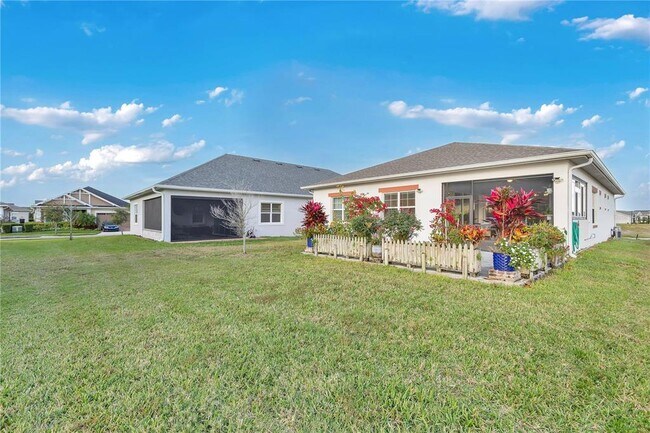 Building Photo - 5092 Twin Lakes Blvd