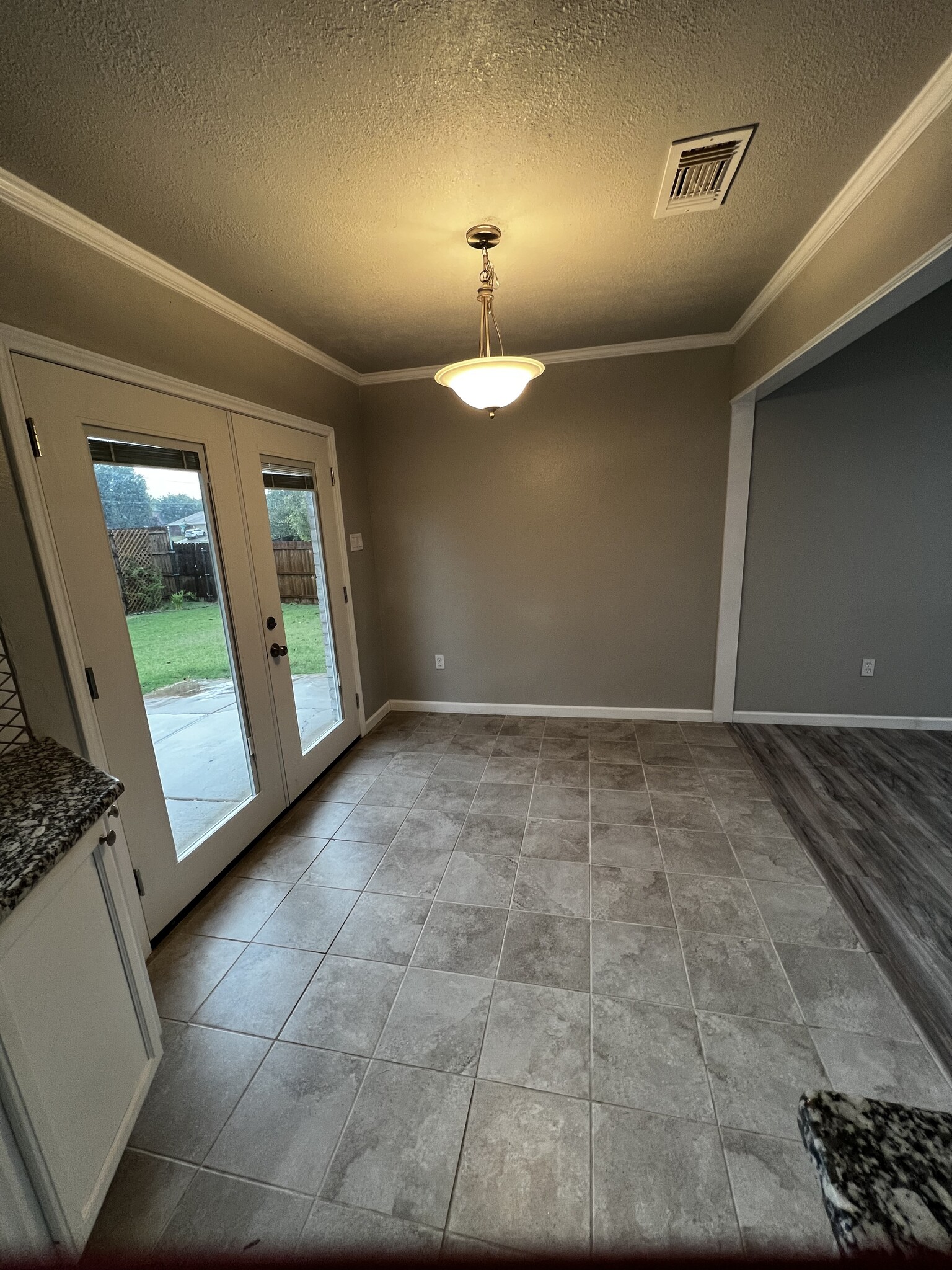 Building Photo - 100 Bugle Ct