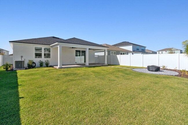 Building Photo - Newer Construction! Tons of Amenities! Wildlight Community!