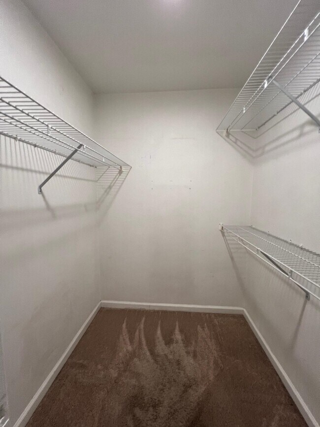 Building Photo - 3007 Richview Park Cir W