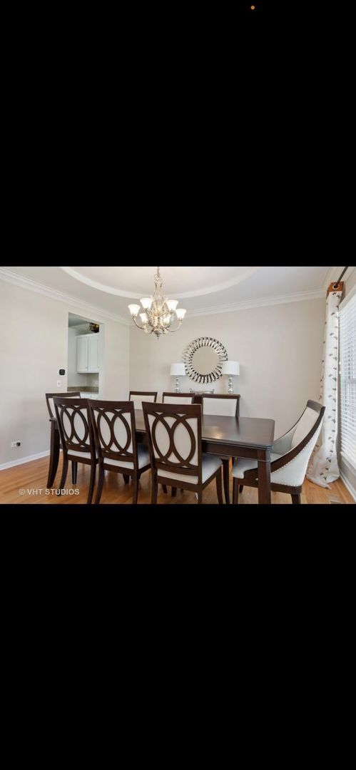 Building Photo - BEAUTIFUL HOUSE- 4+1 bsmt bedroom, 3.5 bat...