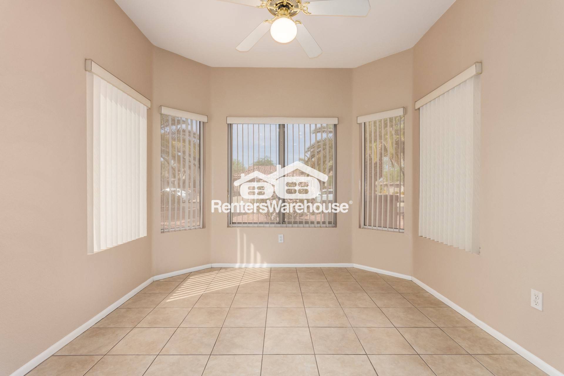 Building Photo - 15813 W Bridgewater Way
