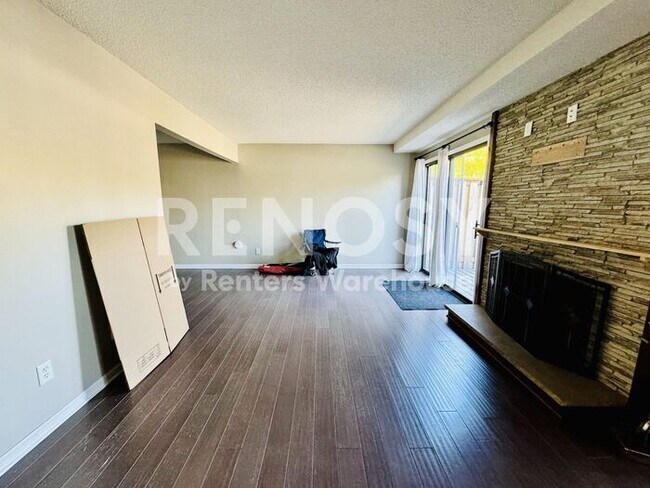 Building Photo - 1308 Landmark Trail S