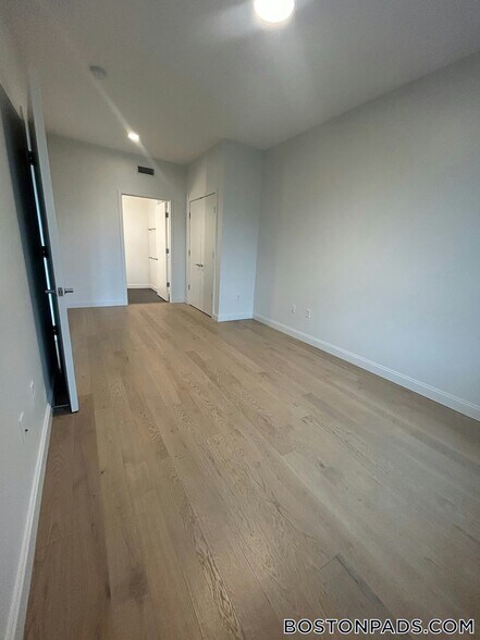 Building Photo - 55 Brighton Ave