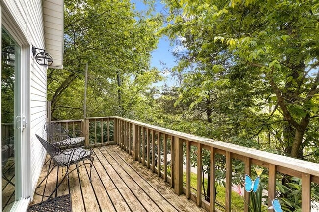 Building Photo - 93 S W Ave