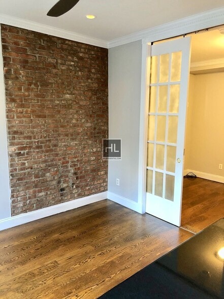 Building Photo - E 50TH ST.