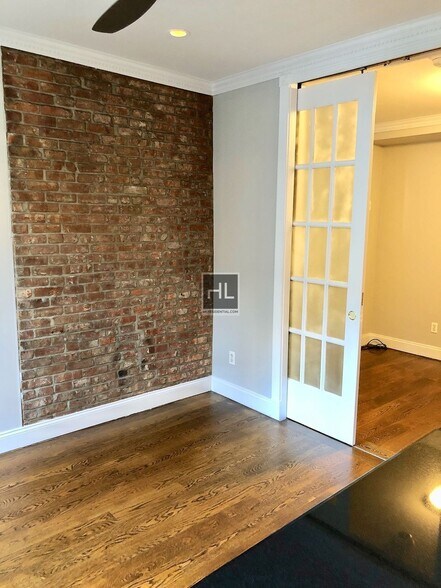 Building Photo - East 50th Street